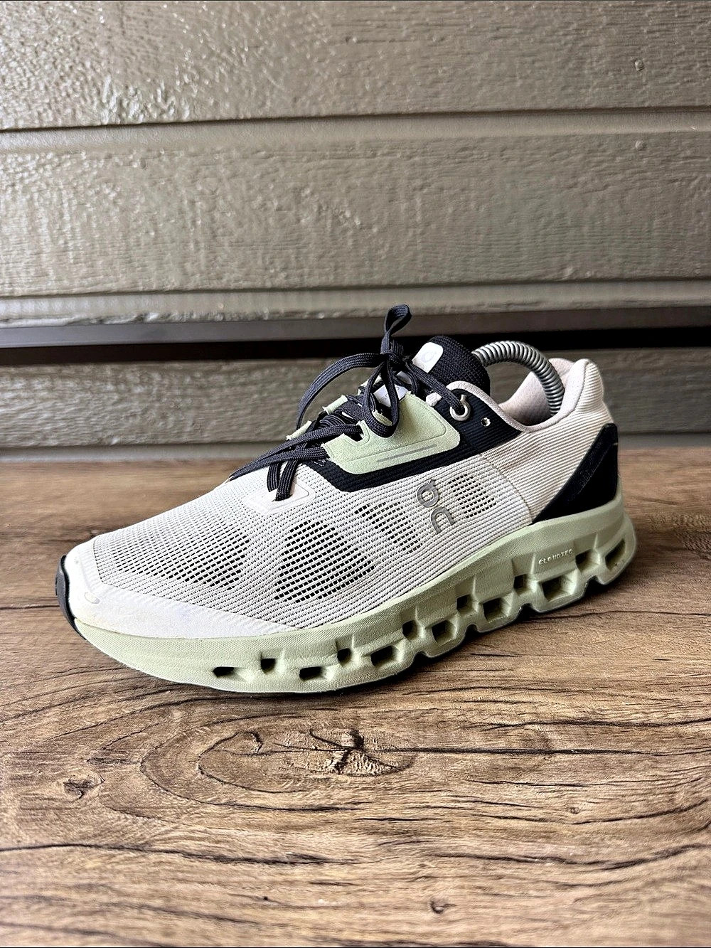 On Cloudmonster Men’s Athletic Shoes White & Green size US M 9